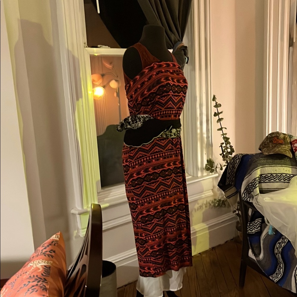 Sexy slinky tribal tube dress. Versatile! Size large but fits smaller